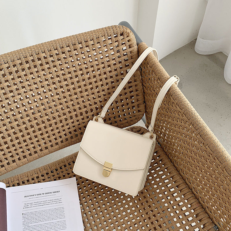 Trendy One-Shoulder Small Square Bag with Chain and Zipper