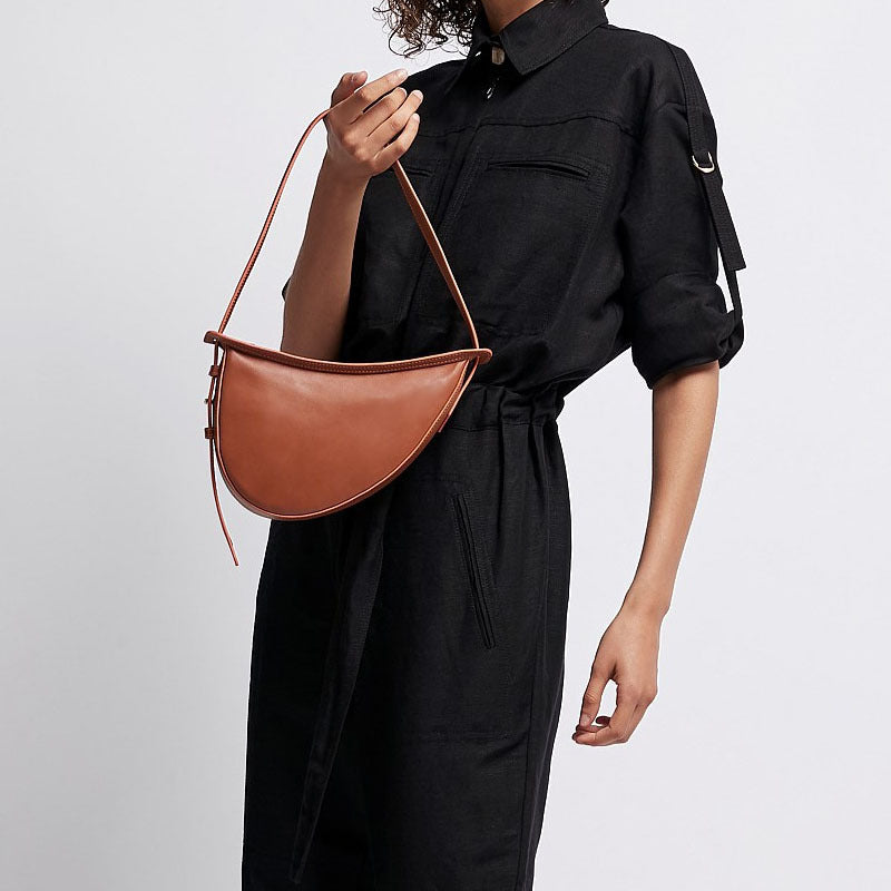 Single Shoulder Handbag Retro Armpit Bag in Light Brown and Black