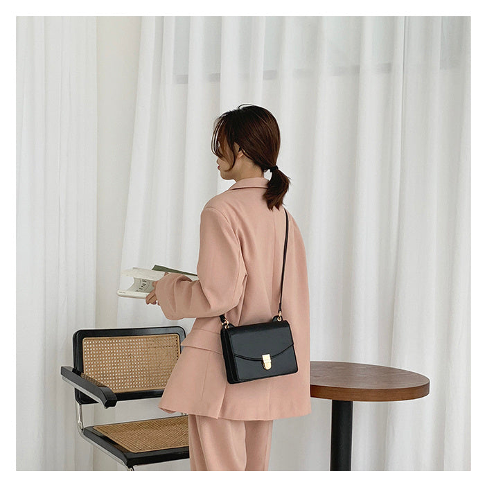 Trendy One-Shoulder Small Square Bag with Chain and Zipper